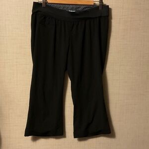 Liz Lange for Target Black Capris